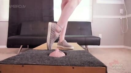 FootBox5_JustBecauseShesYoungerThenYouDoesntMeanSheCantControlYou