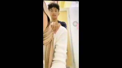 Main Di kamar Mandi Kampus