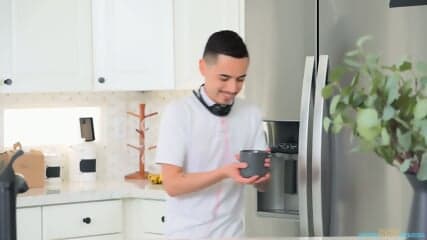 Danielle Renae - Stepmoms Assistant Does Anything 4K