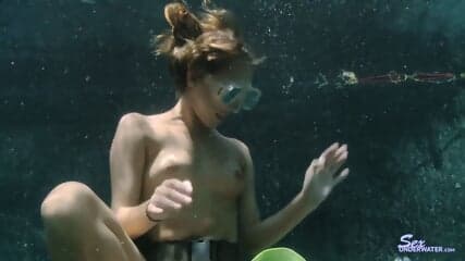 Hot Underwater Sex